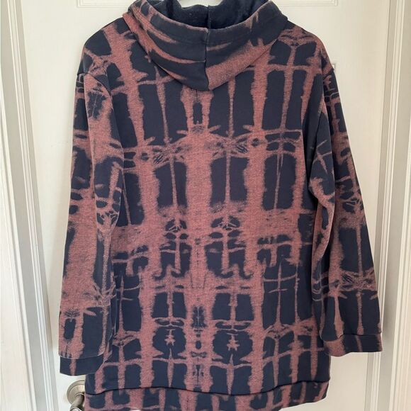 Blue and pink Tie-dyed sweatshirt, size medium - Picture 3 of 3
